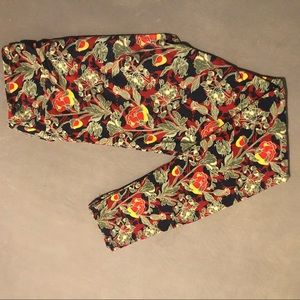 Lularoe One size. Black red green floral leggings